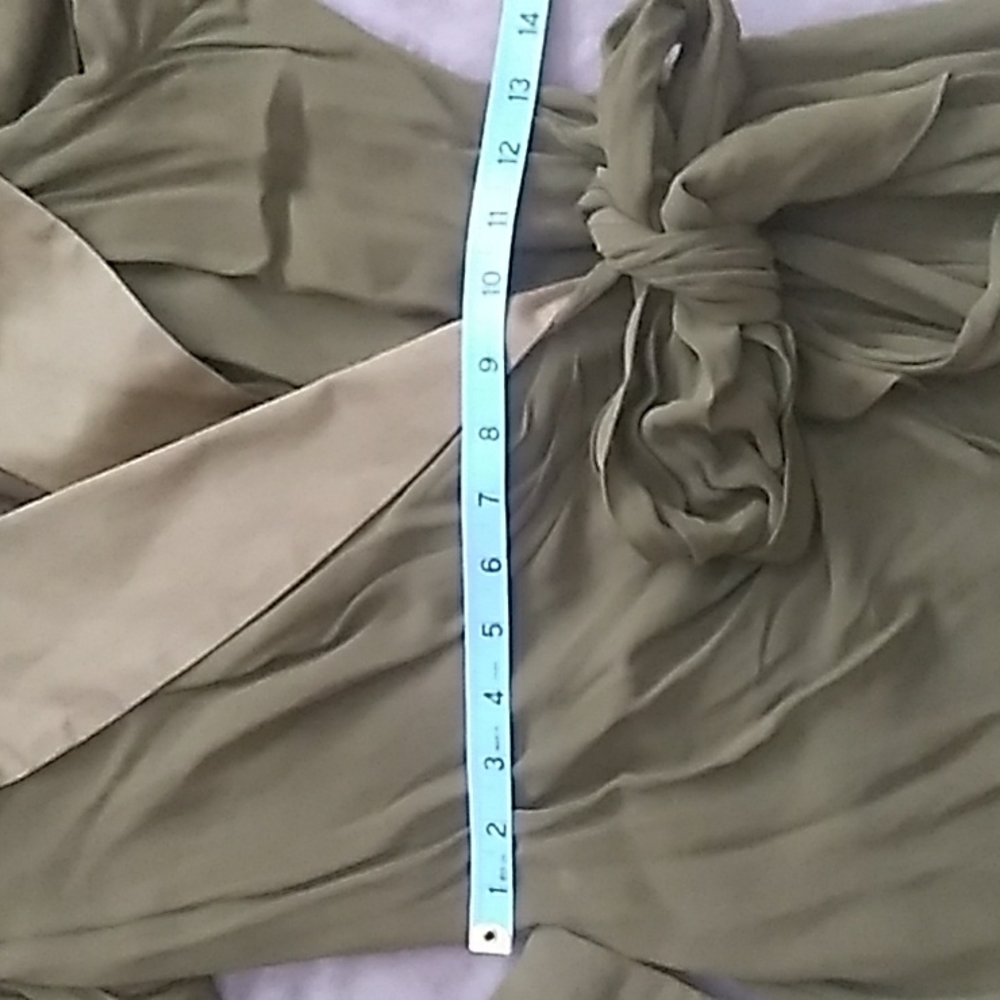 🫒 Vintage Tahari OLIVE Crepe Wrap Dress Sz 4 - Picture 13 of 16